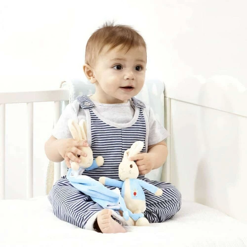 Peter Rabbit Rattle And Comfort Blanket Gift Set - 24cm - Image 4